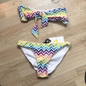 Cris Berry Life’s a Beach